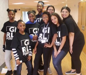 Photo of Aspire High students with their mentors